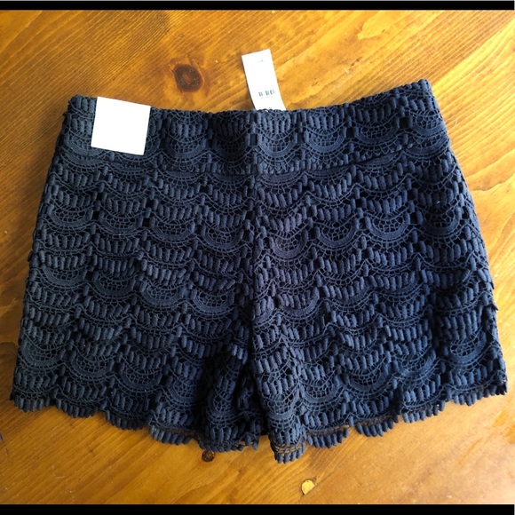 Loft Riviera Shorts, BNWT! - Picture 2 of 2
